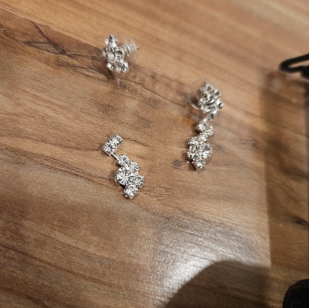 Elegant Silver Crystal Stud Earrings